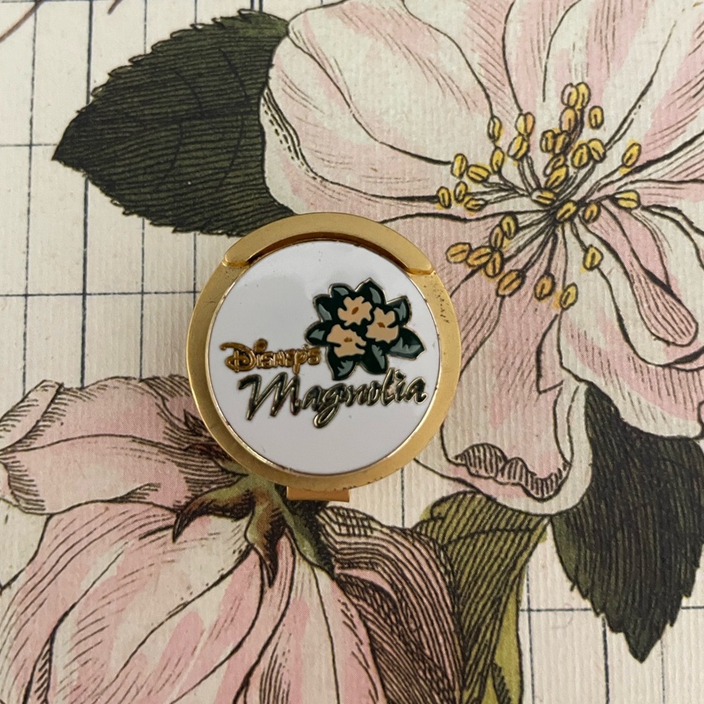DISNEY Magnolia Golf Course Magnetic Golf Hat Clip